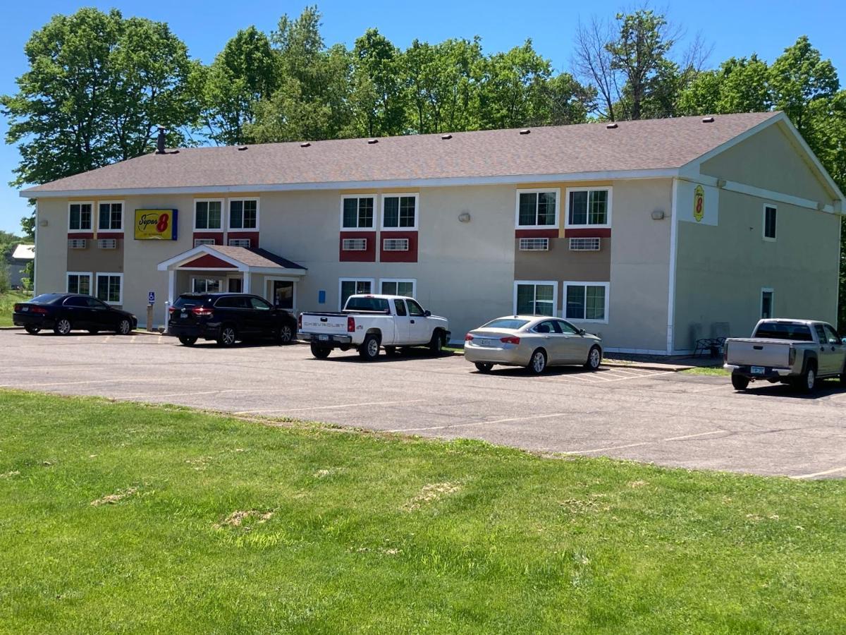 Super 8 By Wyndham Chisago City Εξωτερικό φωτογραφία