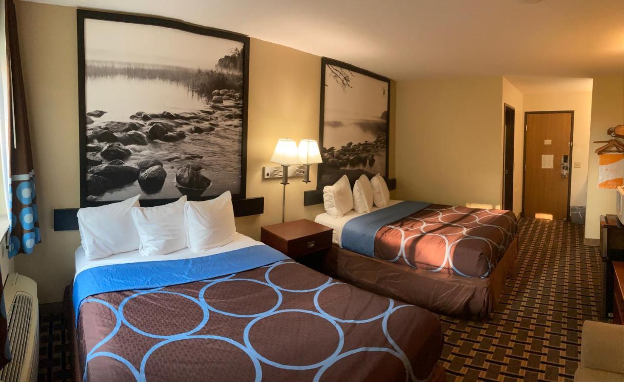 Super 8 By Wyndham Chisago City Εξωτερικό φωτογραφία
