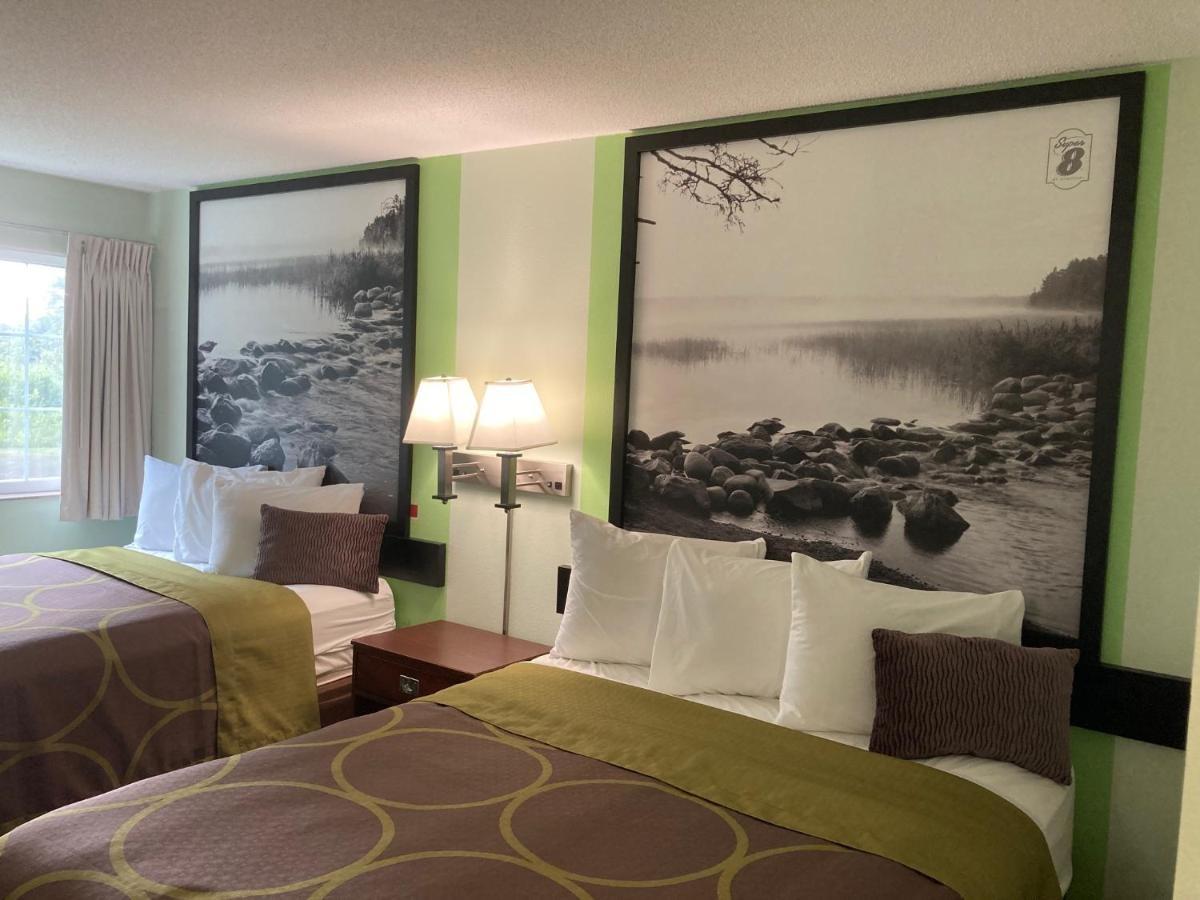 Super 8 By Wyndham Chisago City Εξωτερικό φωτογραφία
